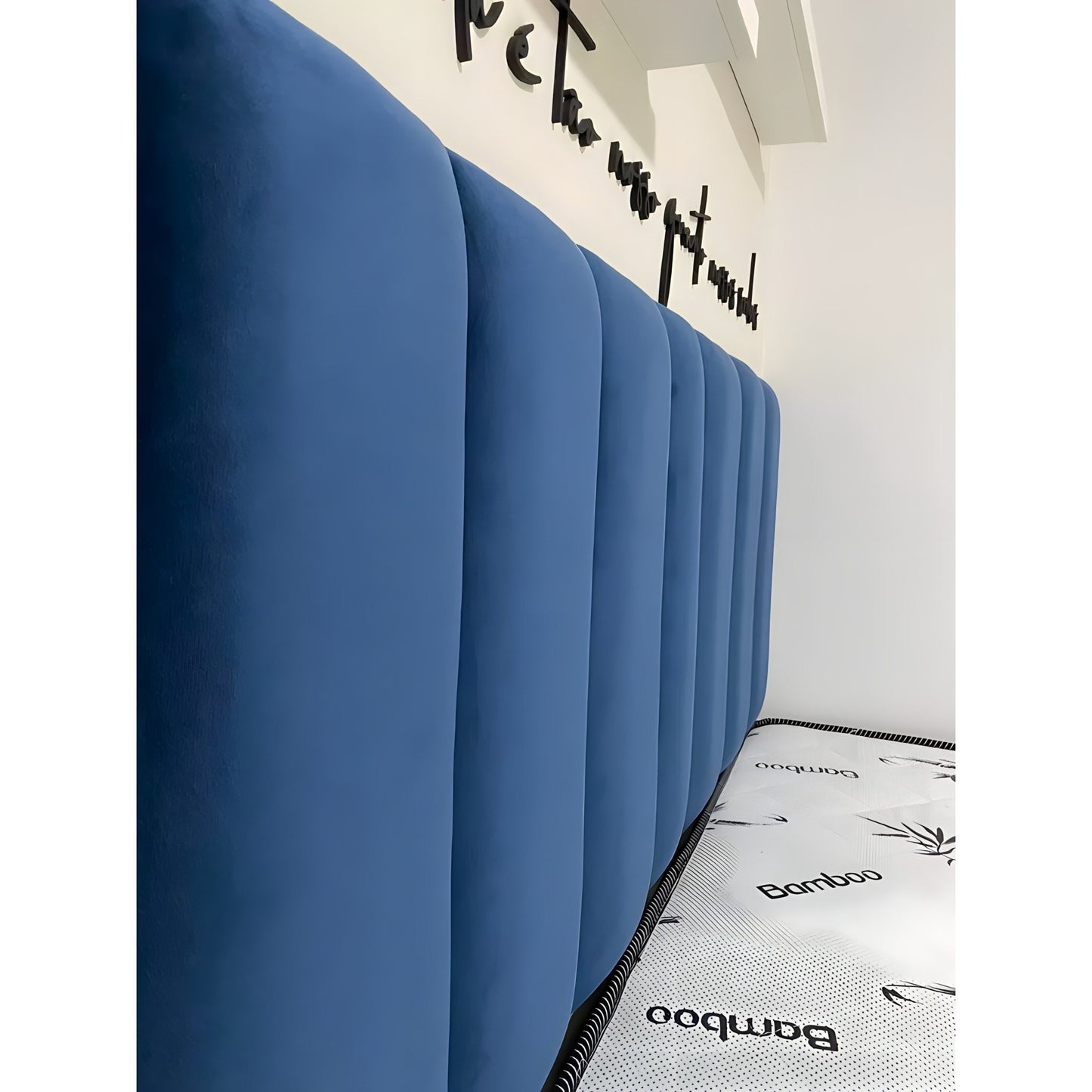 Cabeceira Modular Estofada com Fixação Autoadesiva