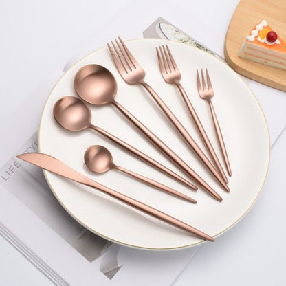 Conjunto de Talheres Dourados em Aço Inoxidável com 24 Peças