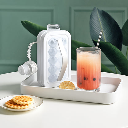 Garrafa para Bebidas com Esfera de Gelo em Silicone