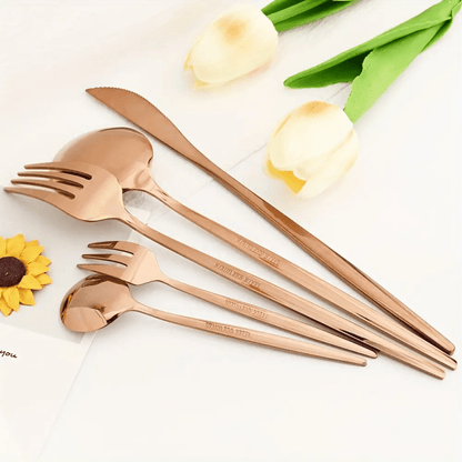 Conjunto de Talheres Dourados em Aço Inoxidável com 24 Peças