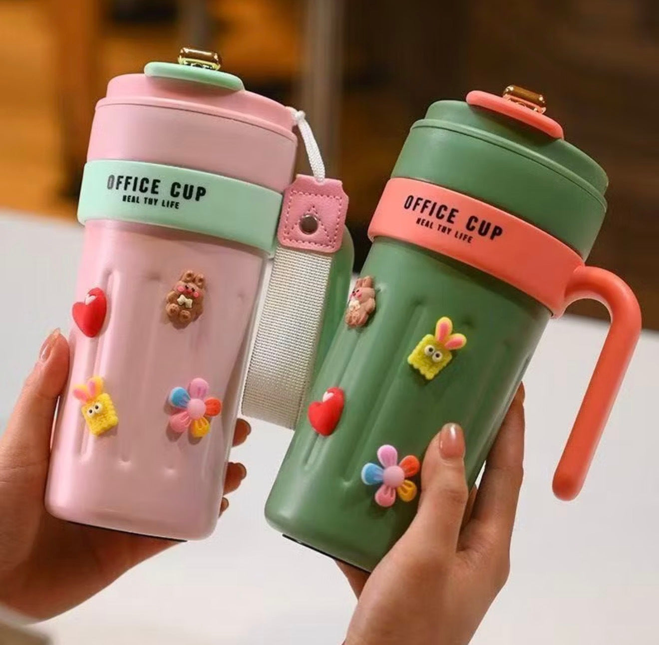 Caneca Térmica Inteligente com Design Moderno